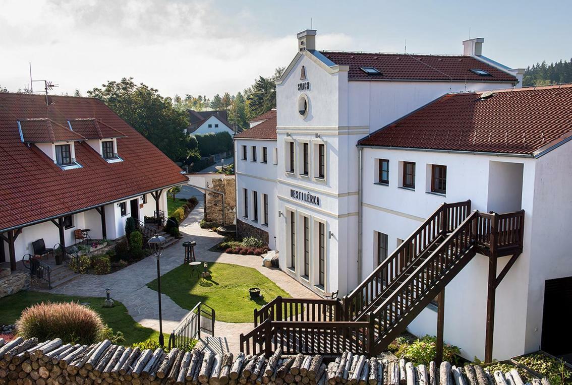 Wellness Hotel Svachovka Mirkovice Exterior photo