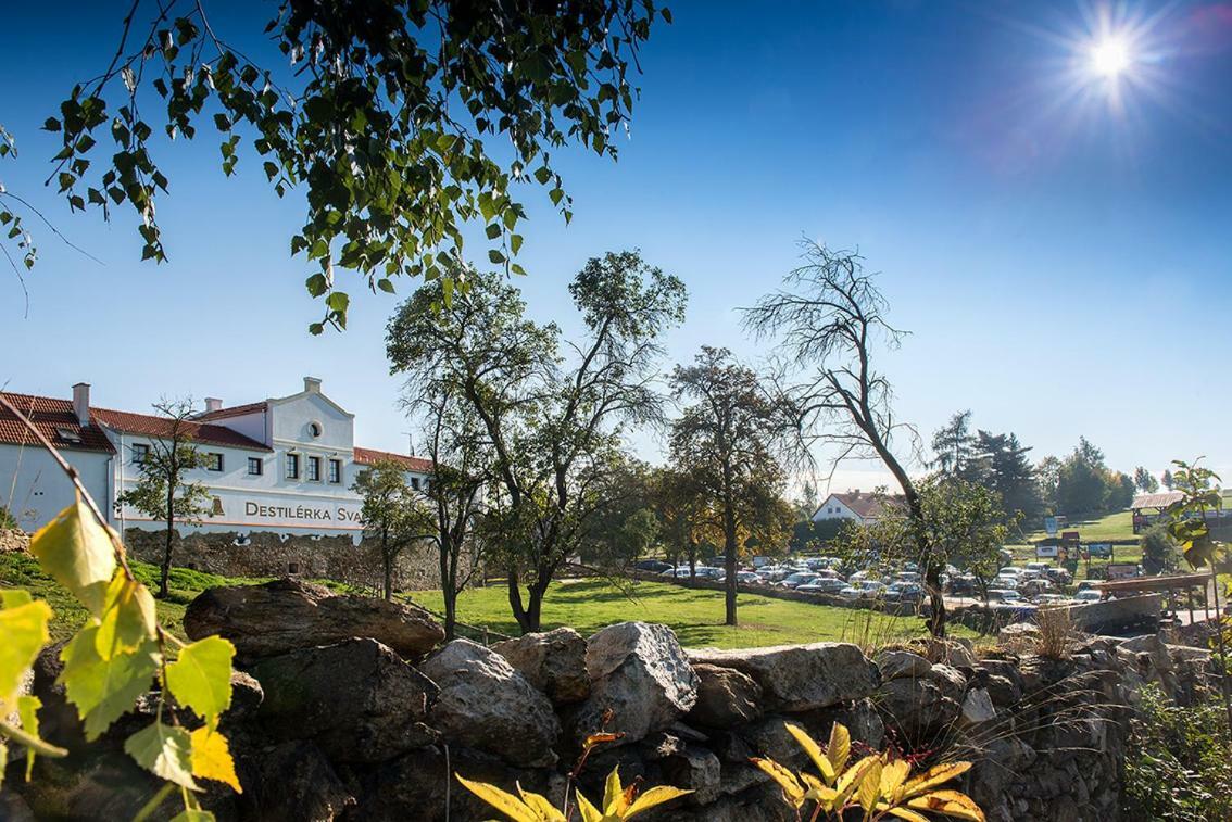 Wellness Hotel Svachovka Mirkovice Exterior photo